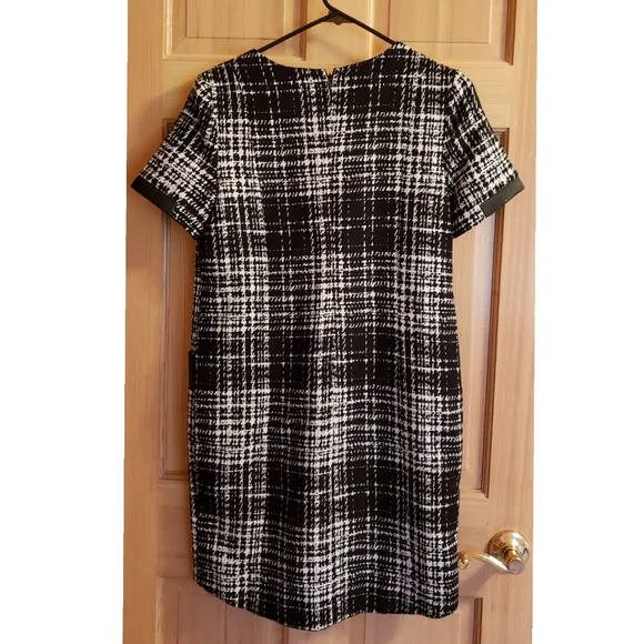 BANANA REPUBLIC FACTORY Women's Black/White Plaid Size 2 Short Sleeve Dr… - Picture 3 of 12